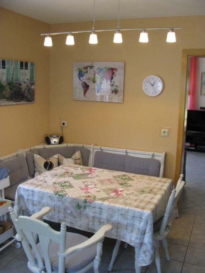 Ferienwohnung Herbsleben Екстер'єр фото