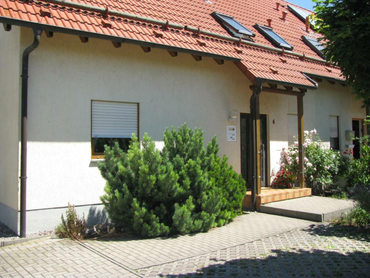 Ferienwohnung Herbsleben Екстер'єр фото