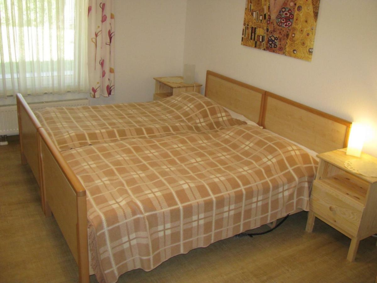 Ferienwohnung Herbsleben Екстер'єр фото